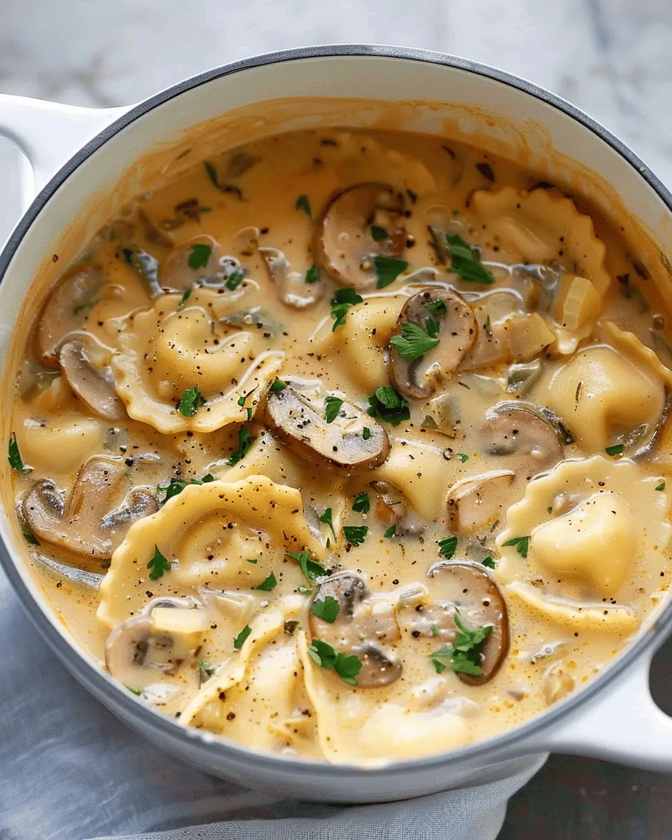 Creamy Mushroom Tortellini Soup: Comforting & Easy Weeknight Meal