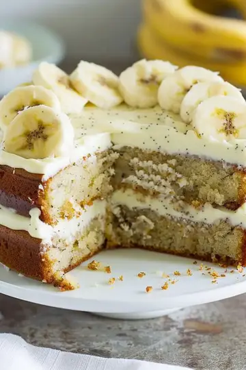 Banana cake with cream cheese frosting